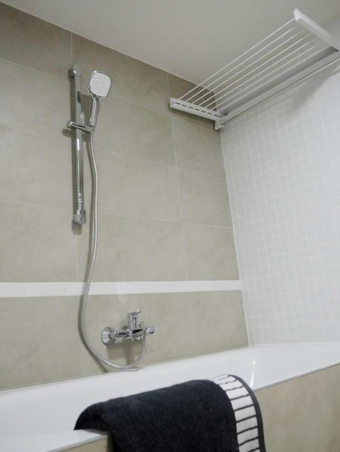 Ap10 - Apartments 4U Brezinova "Overnight Simply" Hradec Králové 外观 照片