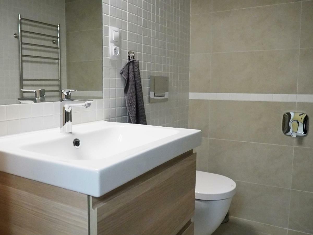 Ap10 - Apartments 4U Brezinova "Overnight Simply" Hradec Králové 外观 照片
